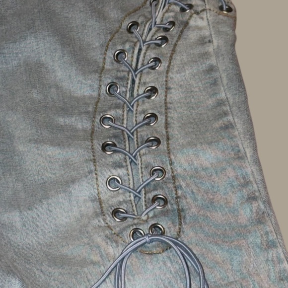 SOLD OUT NWT Fashion Nova Laced Up Flares Size 15 - Picture 8 of 8